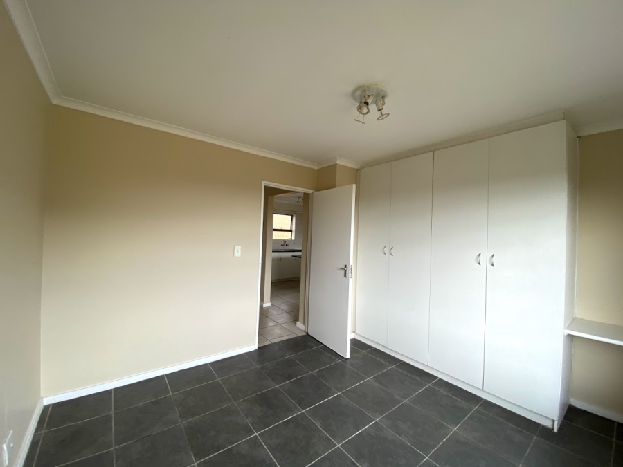 2 Bedroom Property for Sale in Sea Breeze Western Cape